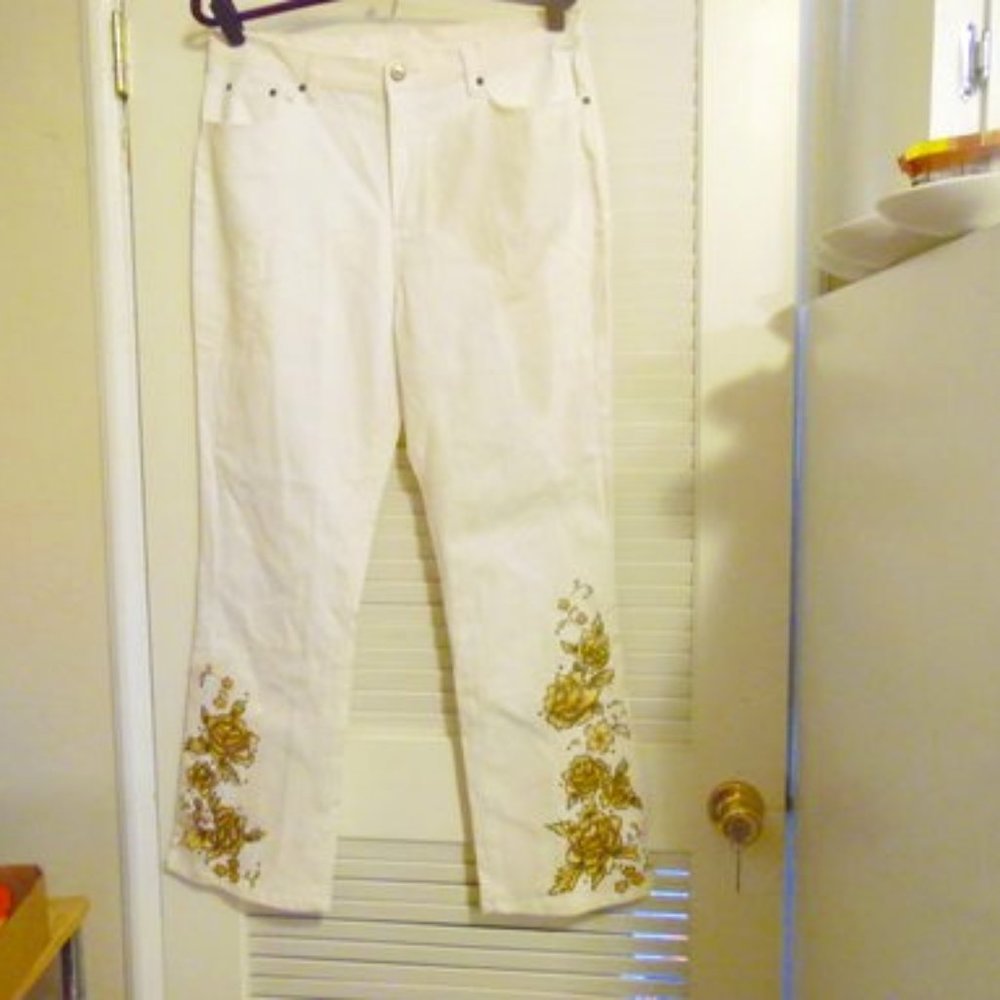 DG2 by Diane Gilman  White Embellished Denim Jeans Size 16